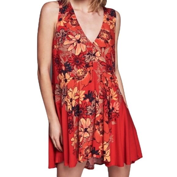 Free People Backyard Party Tunic Dress in the Size Extra Small in Floral Print - Picture 1 of 11
